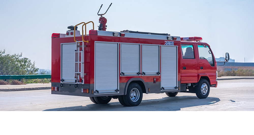 五十铃700P内藏水罐消防车图5