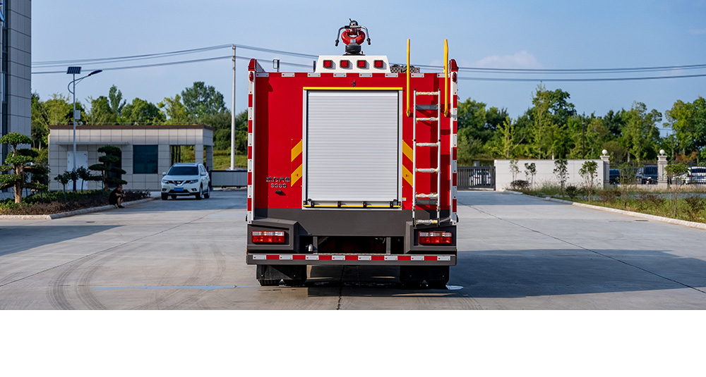 东风D9外露水罐消防车图8