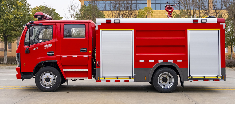 东风大多利卡泡沫消防车图2