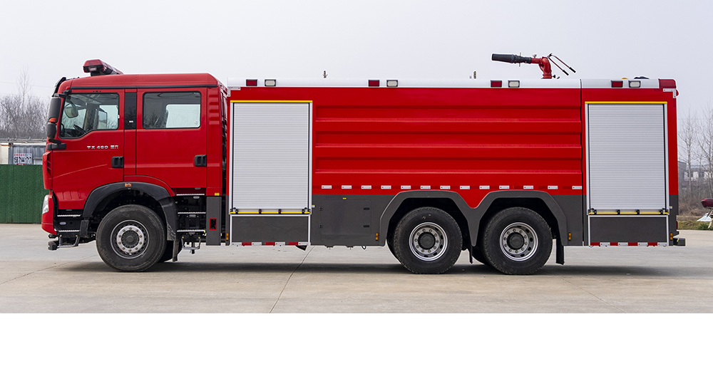 豪沃后双桥泡沫消防车图5