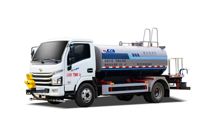 上汽跃进纯电绿化喷洒车