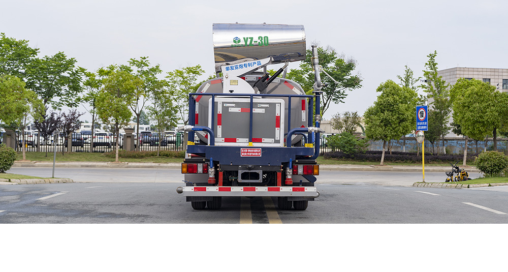 东风华神纯电多功能抑尘车图8