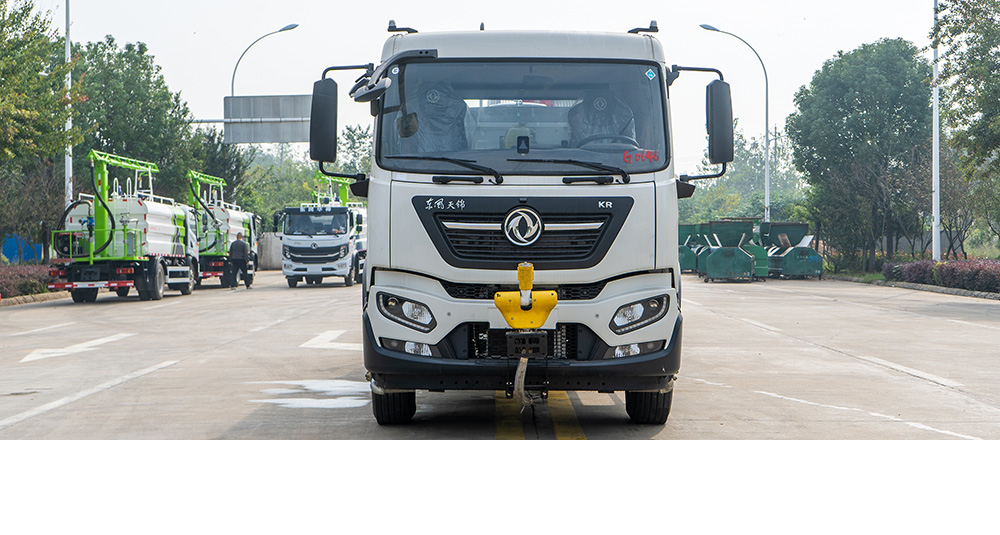 东风天锦纯电多功能抑尘车图6