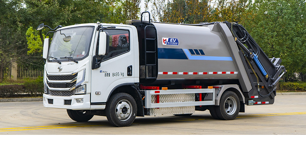 上汽跃进纯电压缩式垃圾车图2