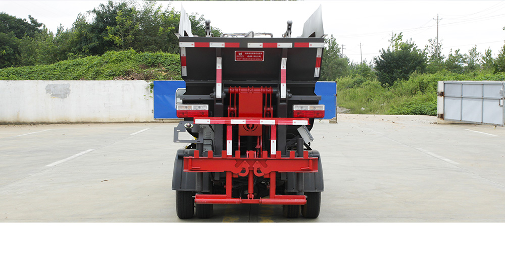 东风途逸纯电自装卸式垃圾车图7