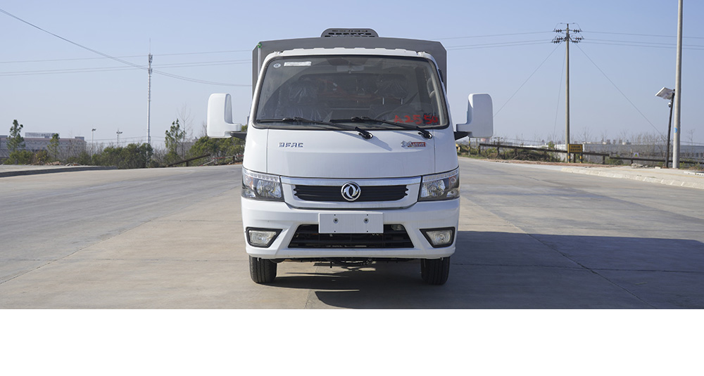 东风途逸纯电扫路车图7