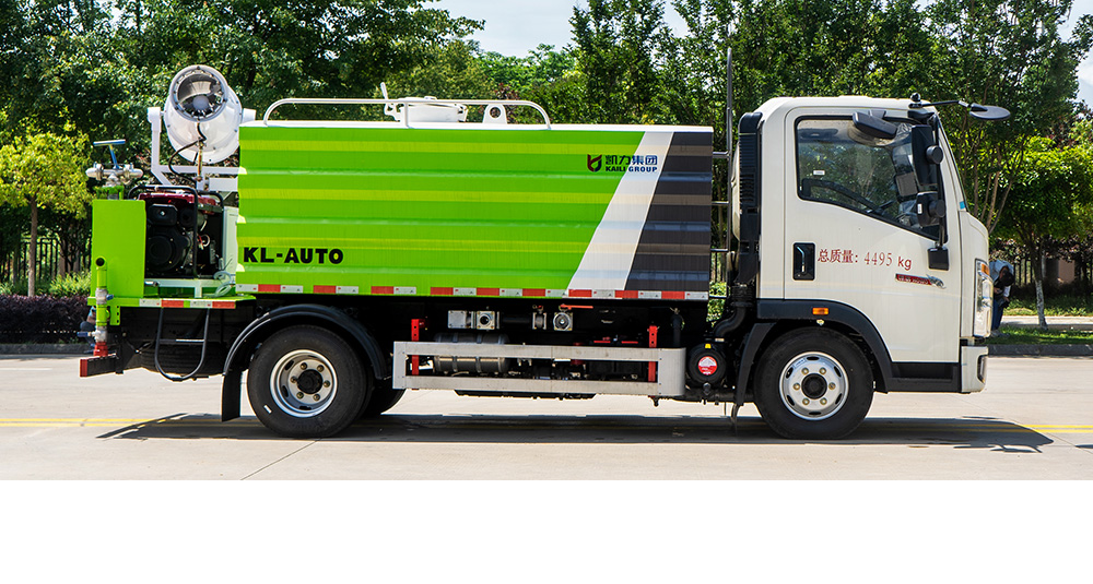 重汽豪曼多功能抑尘车图3