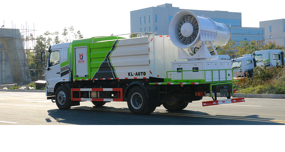 东风华神多功能抑尘车图4