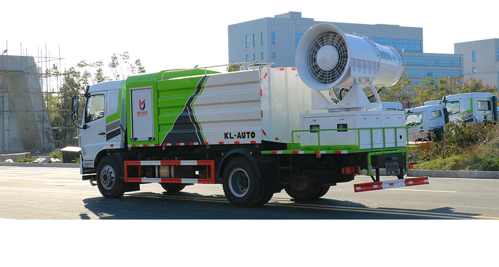 东风华神多功能抑尘车图6