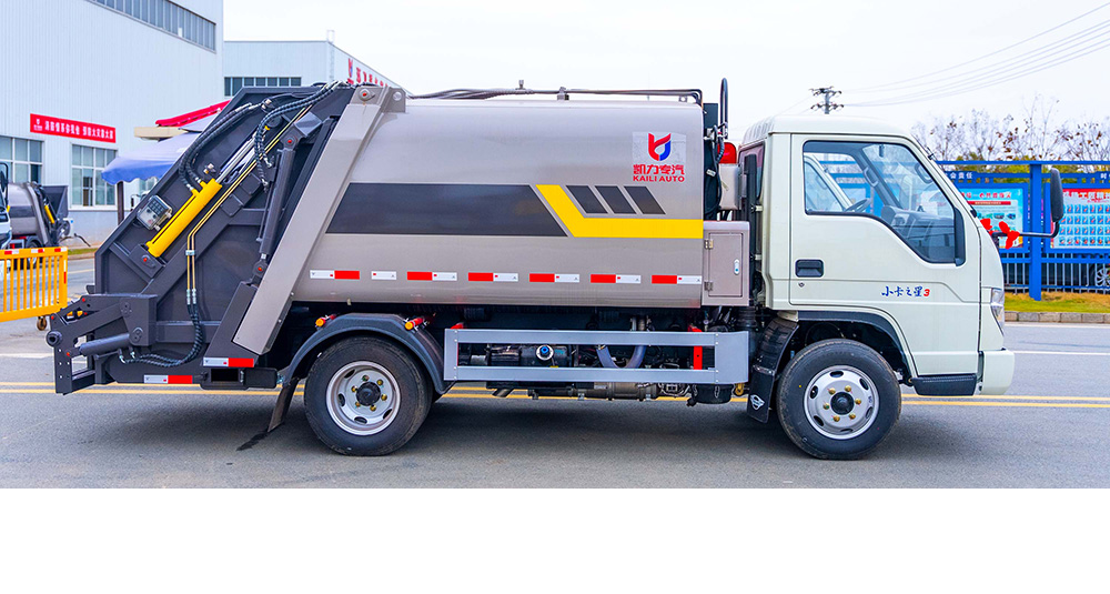 福田小卡之星3压缩式垃圾车图3