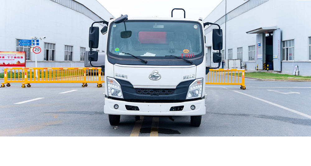 柳汽乘龙L2压缩式垃圾车图6