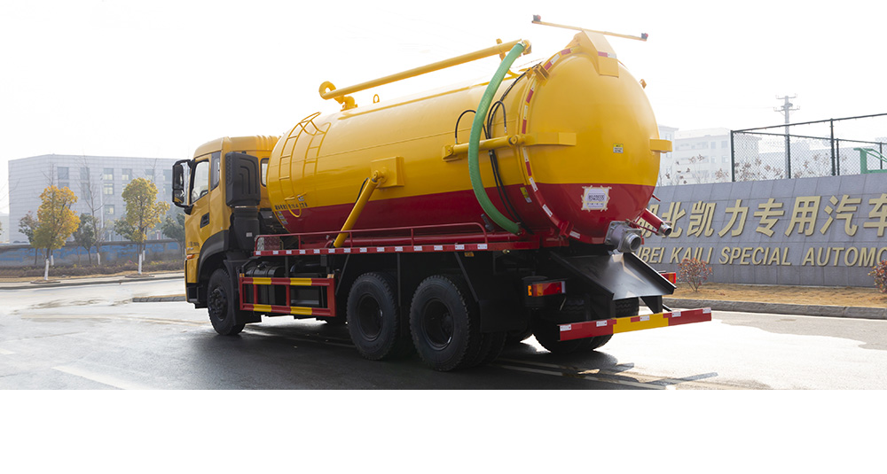 东风天龙后八轮吸污车图6