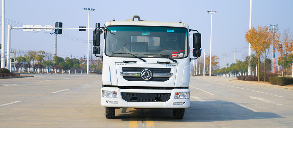 东风D9吸粪车图7