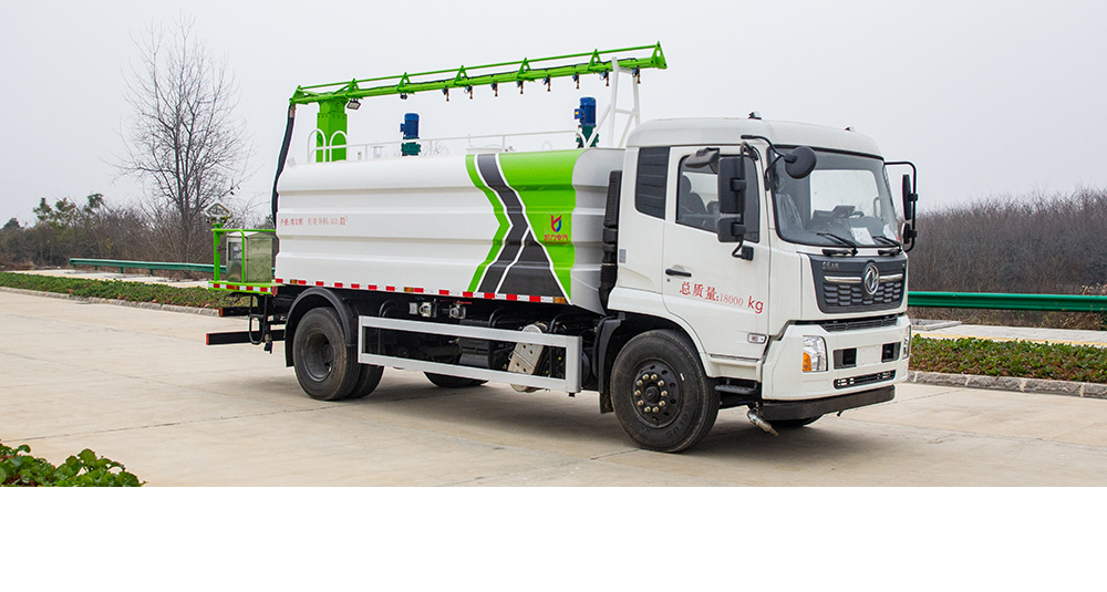 东风天锦铁路抑尘车图1