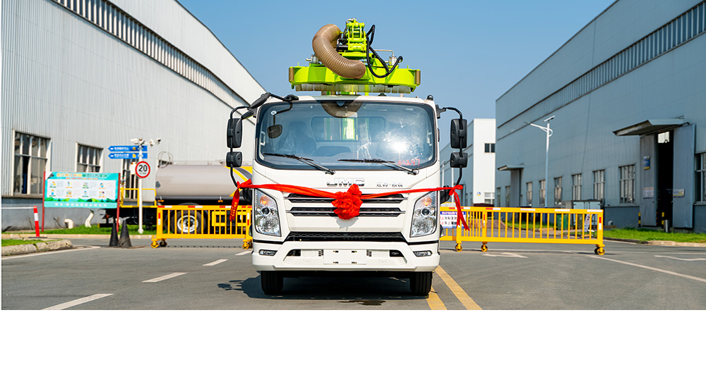 江铃凯锐绿篱修剪车图7