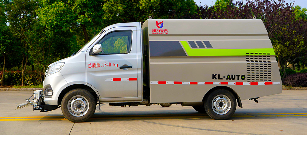 长安路面养护车图4