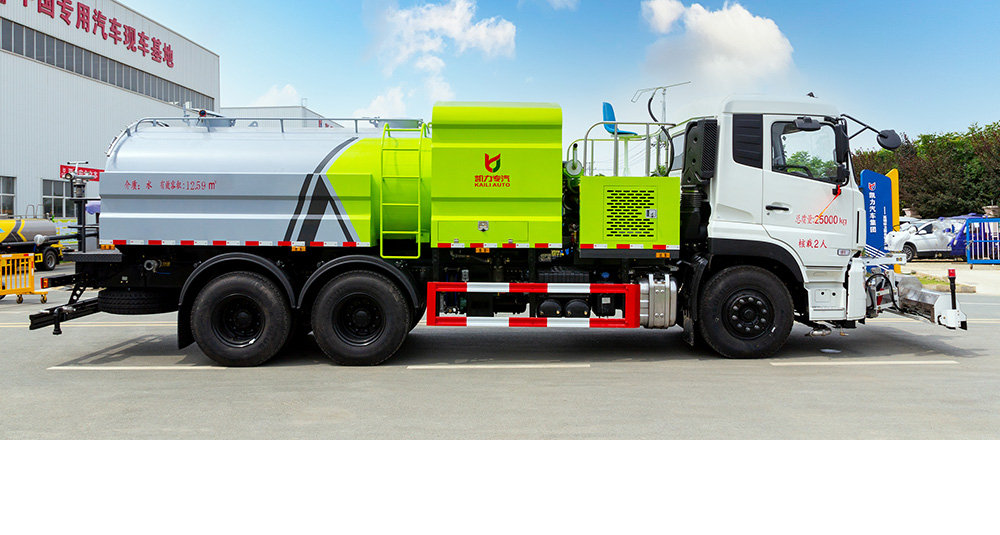 天龙路面养护车图3