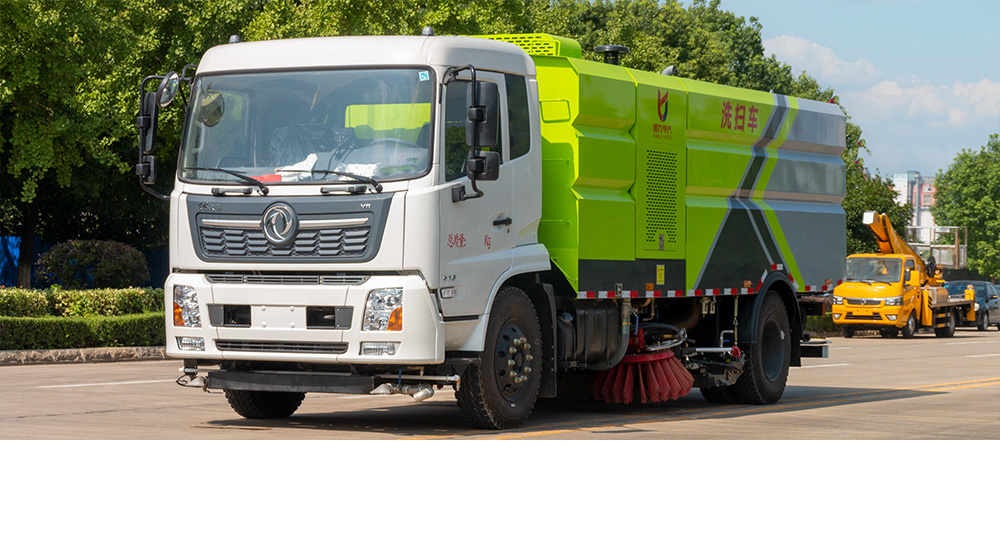 东风天锦洗扫车图2