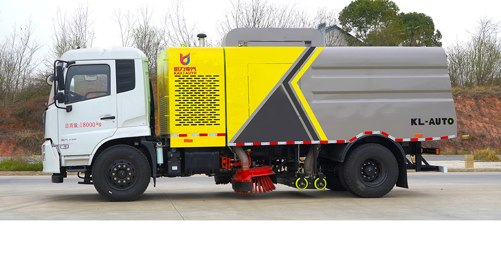 天锦干式扫路车图3