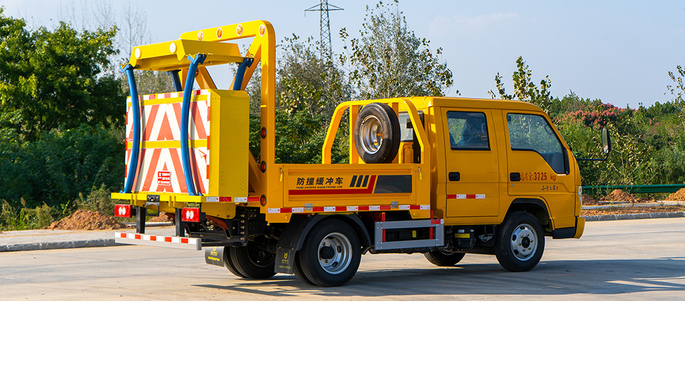 福田小卡3防撞缓冲车图3