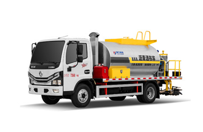 东风小多利卡沥青洒布车