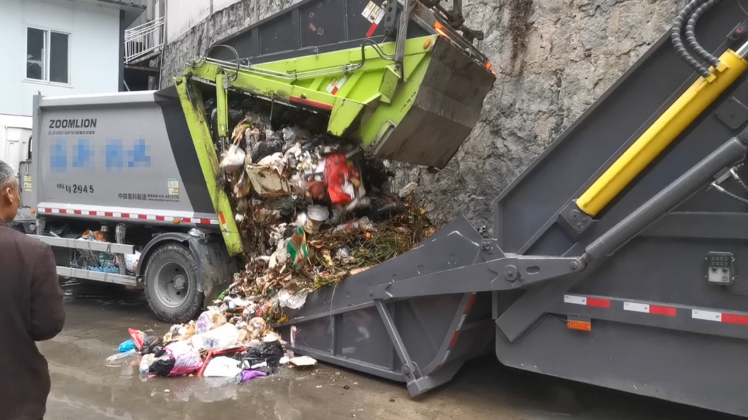 【产品交付】47方“巨无霸”交付使用,完美解决垃圾转运难题